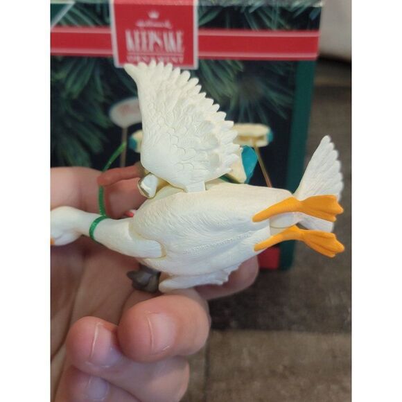 Hallmark 1992 Mother Goose ornament Xmas decor - Picture 4 of 4